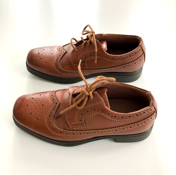 Deer Stags “Ace” Style Lace Up Brown Boys Shoes - Picture 2 of 10